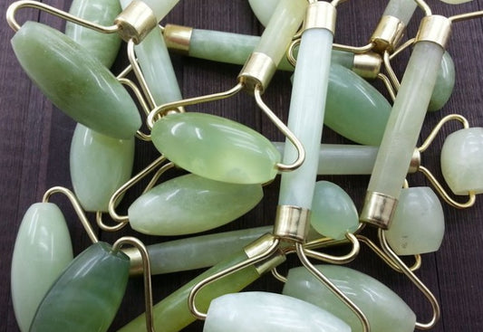 Jade Roller – Beauty & Skincare Tool