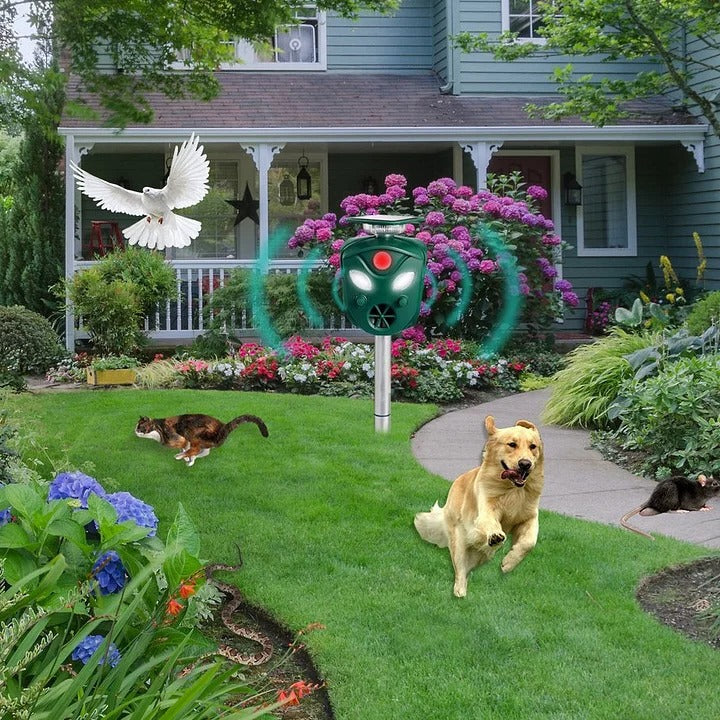 360° Solar-Powered Ultrasonic Animal Deterrent - Outdoor & Pest Control (view 5)
